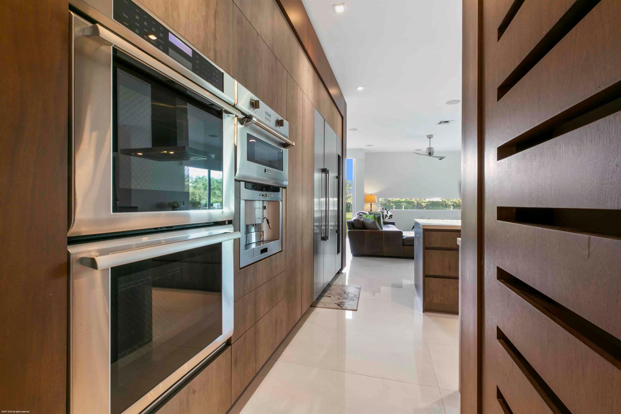 SADDLE TRAIL PARK OF WELLINGTON - Residential Lease