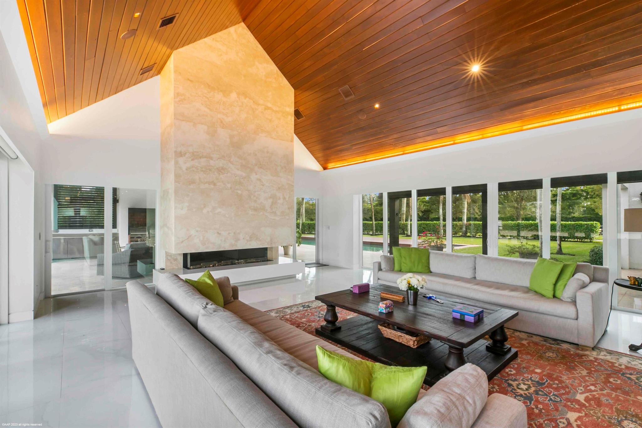 SADDLE TRAIL PARK OF WELLINGTON - Residential Lease