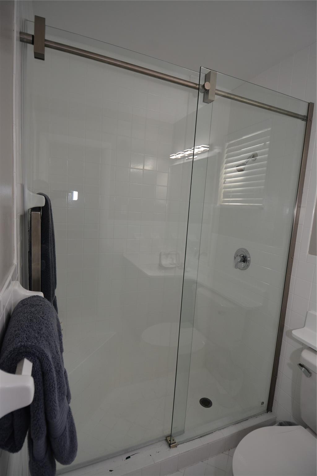 HOLLYWOOD HILLS NORTH SEC - Residential Lease