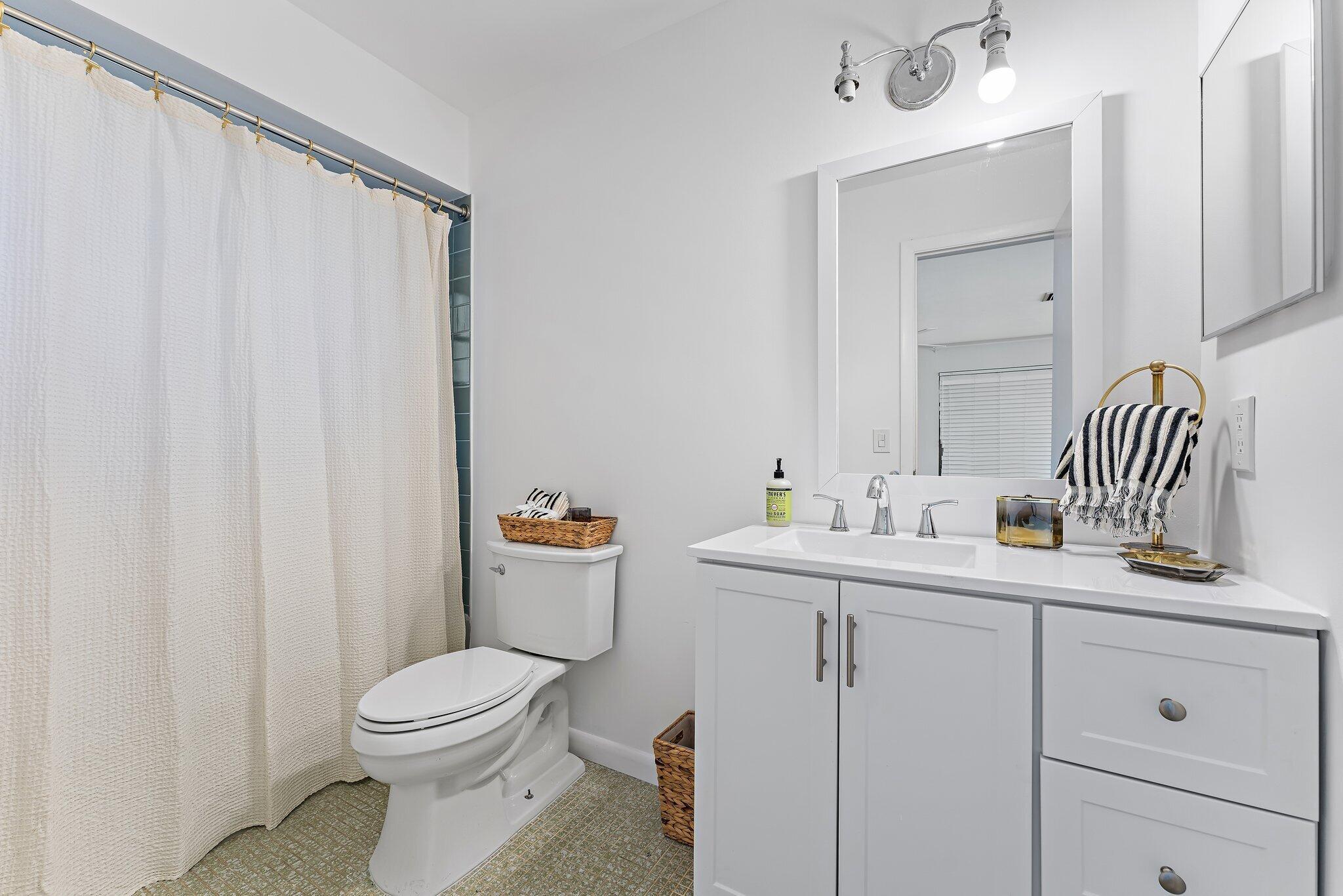 WORTH COURT - Residential Lease