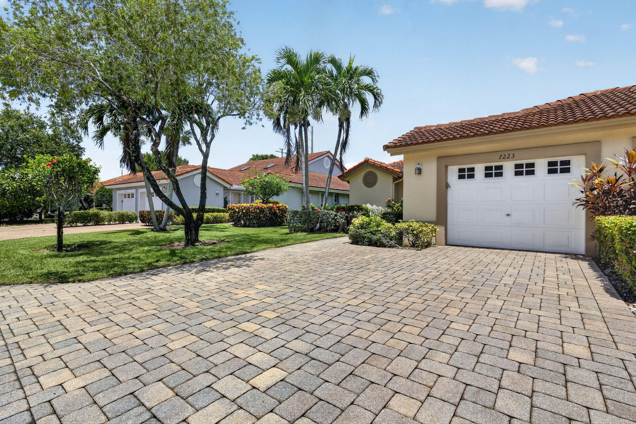 7223 Summer Tree Drive