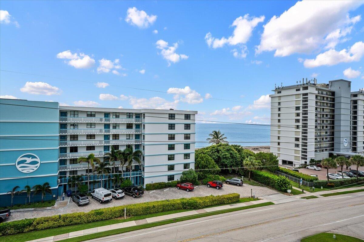 911 OCEAN Drive 601