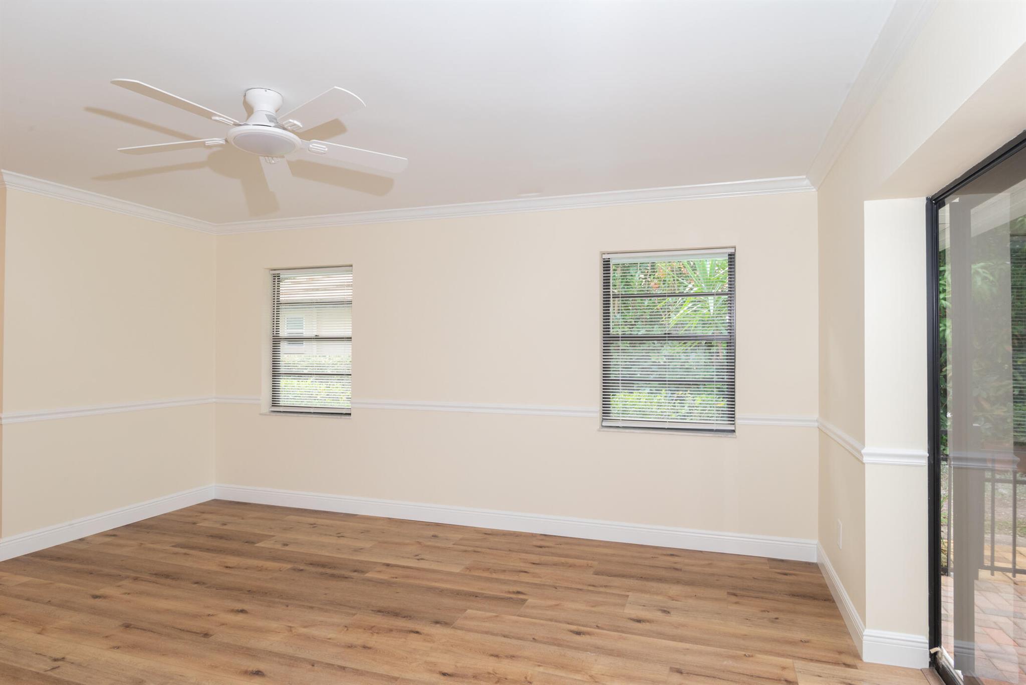 YACHT & COUNTRY CLUB OF S - Residential