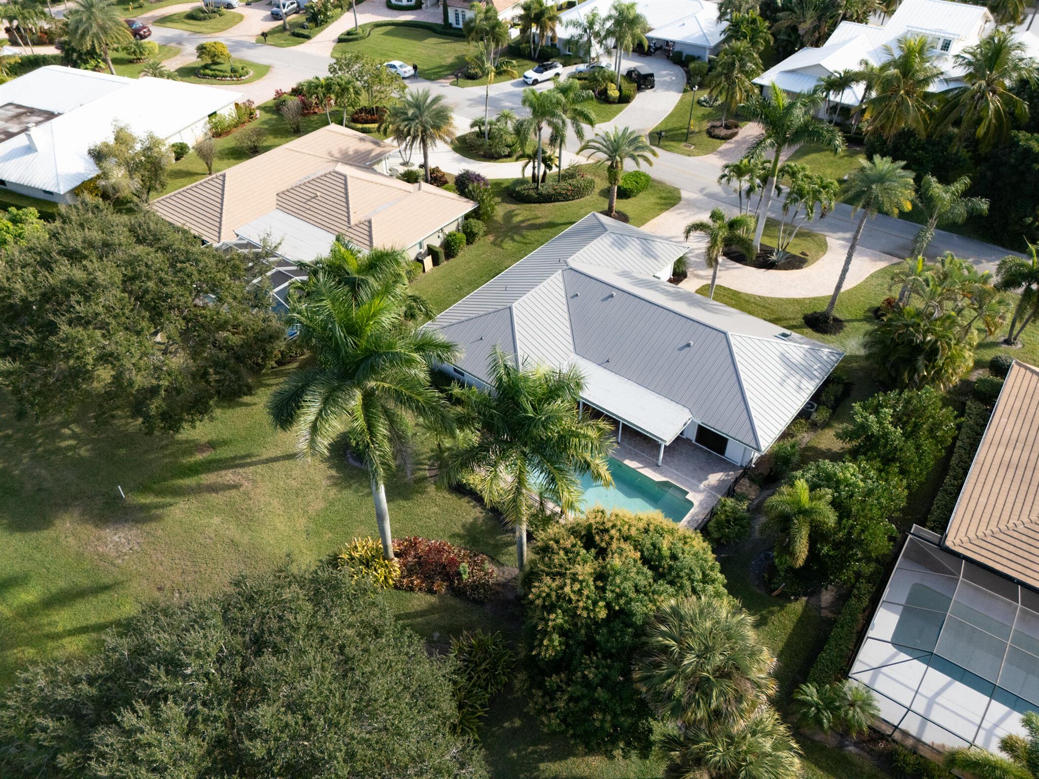 YACHT & COUNTRY CLUB OF S - Residential