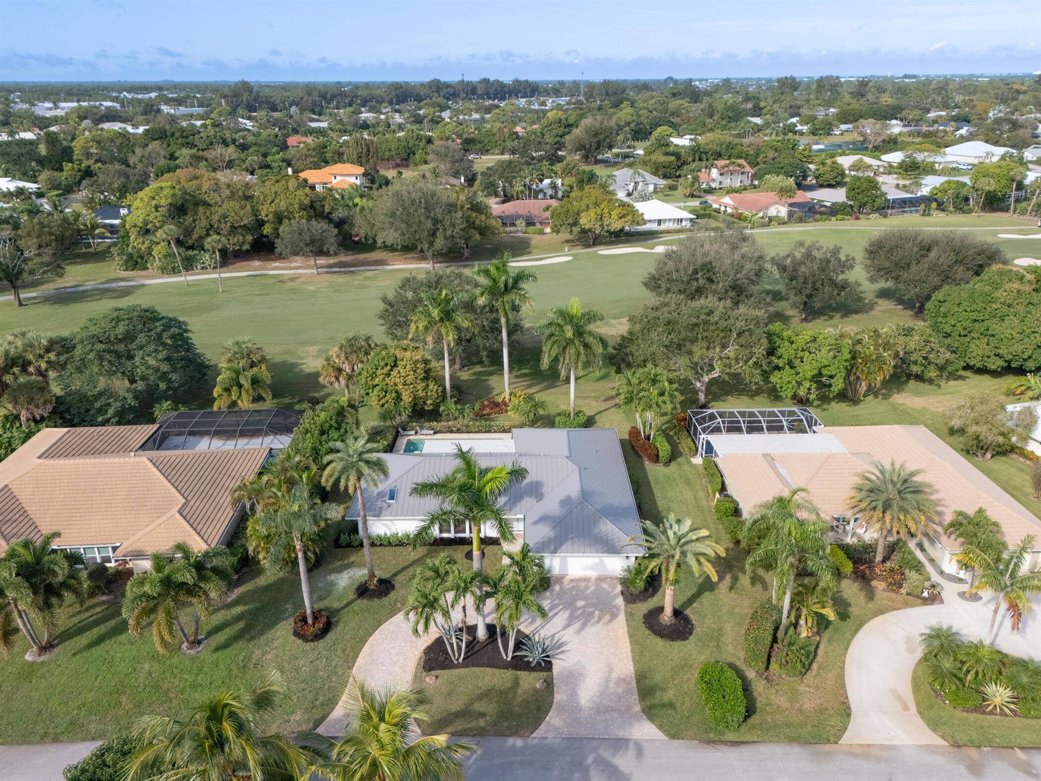 YACHT & COUNTRY CLUB OF S - Residential