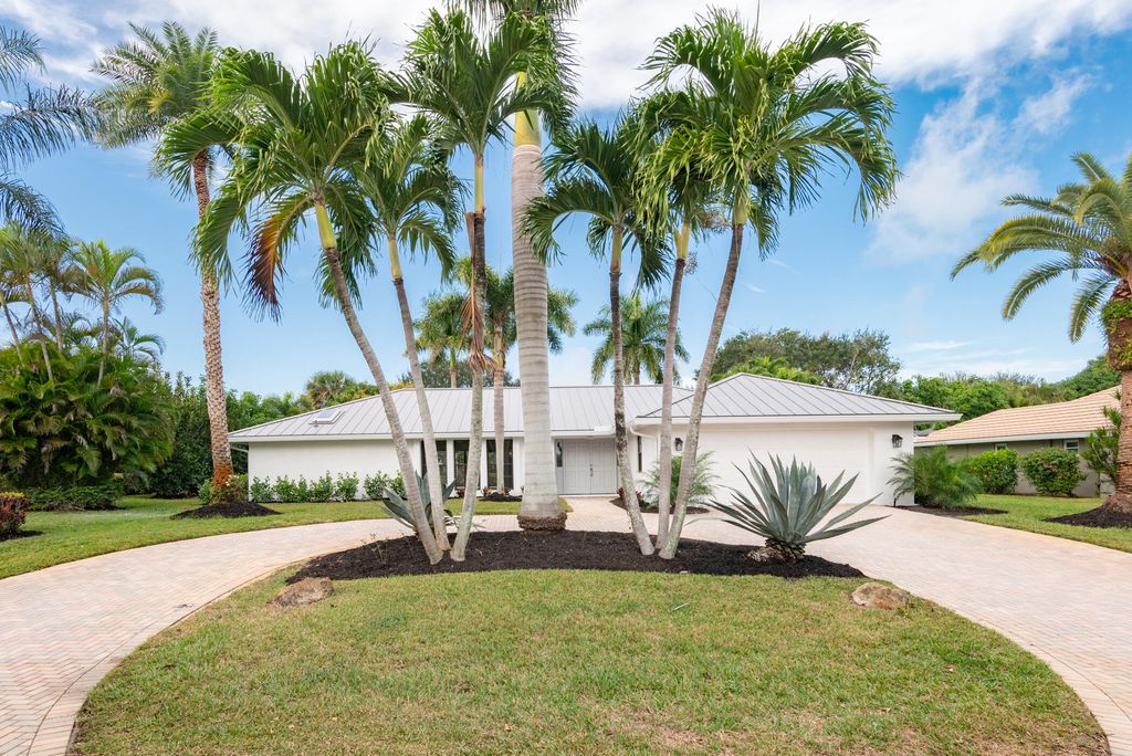 Photo of 3201 SE Fairway W, Stuart, FL 34997 (MLS # R11148951)