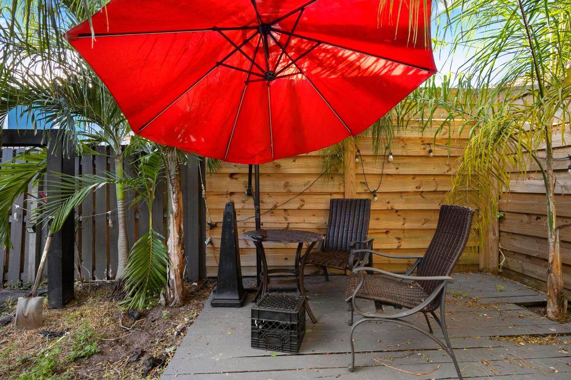 KENWOOD IN PB 3 PGS 44 & 45 - Residential