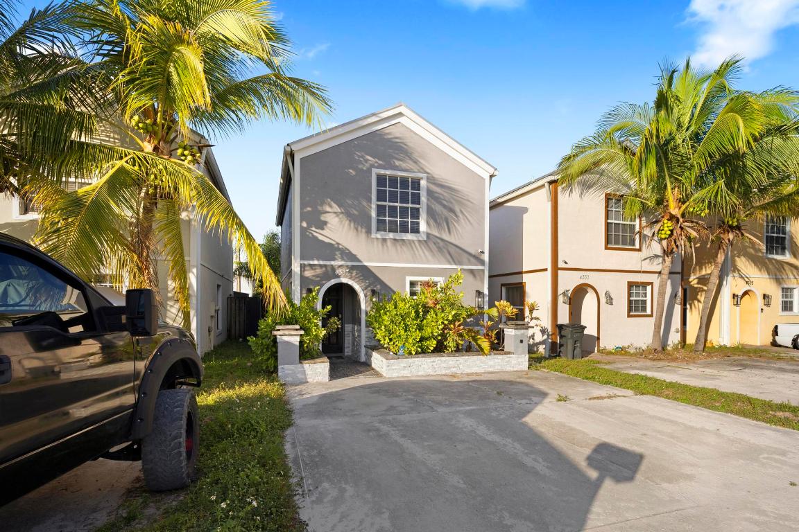 KENWOOD IN PB 3 PGS 44 & 45 - Residential