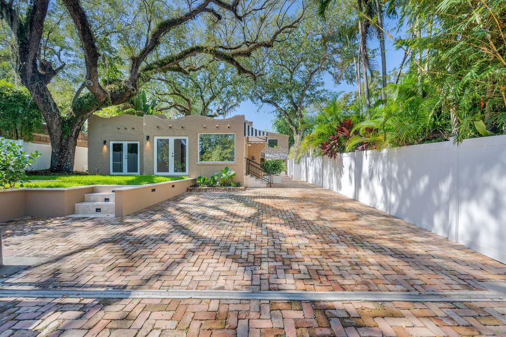 Photo of 1612 SE 2nd Street, Fort Lauderdale, FL 33301 (MLS # B26033296)