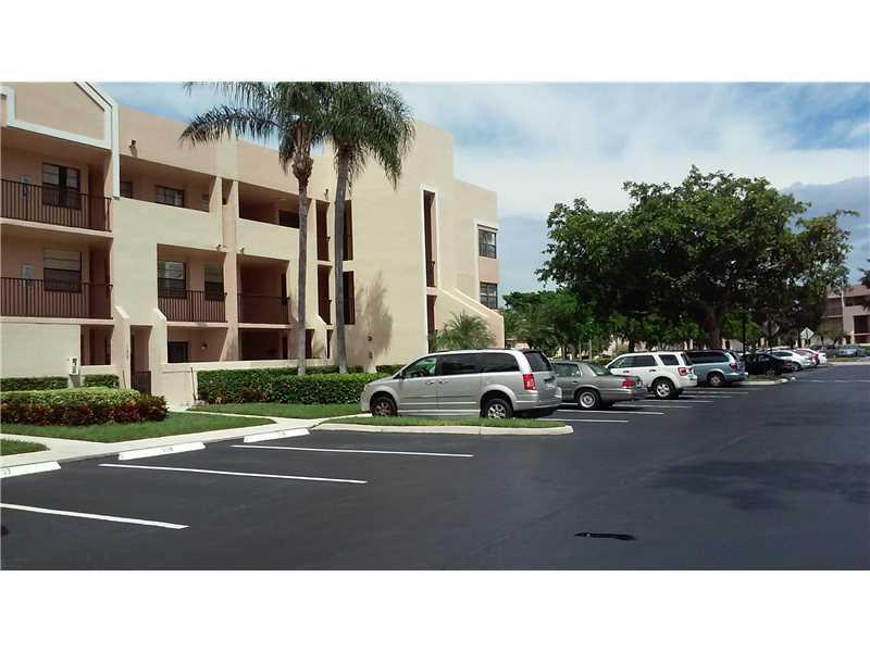 Fairfax Condo 212 - Residential