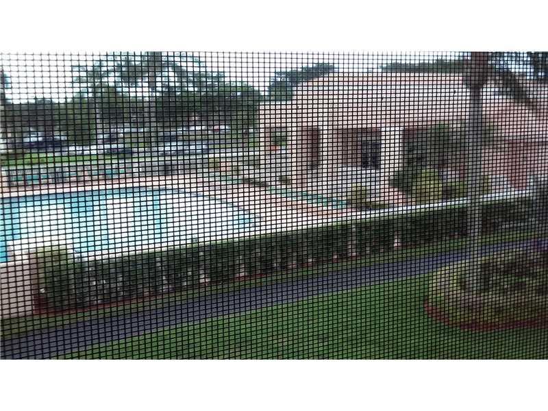 Fairfax Condo 212 - Residential