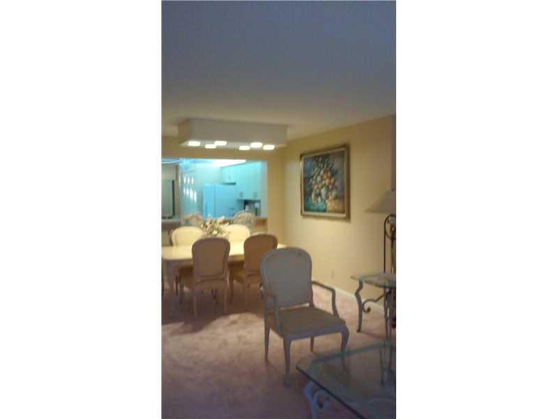 Fairfax Condo 212 - Residential