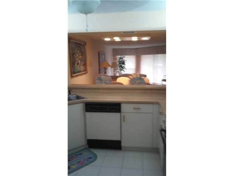 Fairfax Condo 212 - Residential