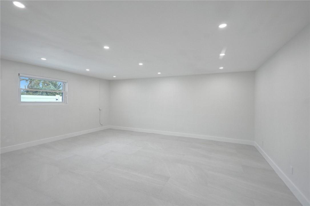 EMERALD HILLS - Residential