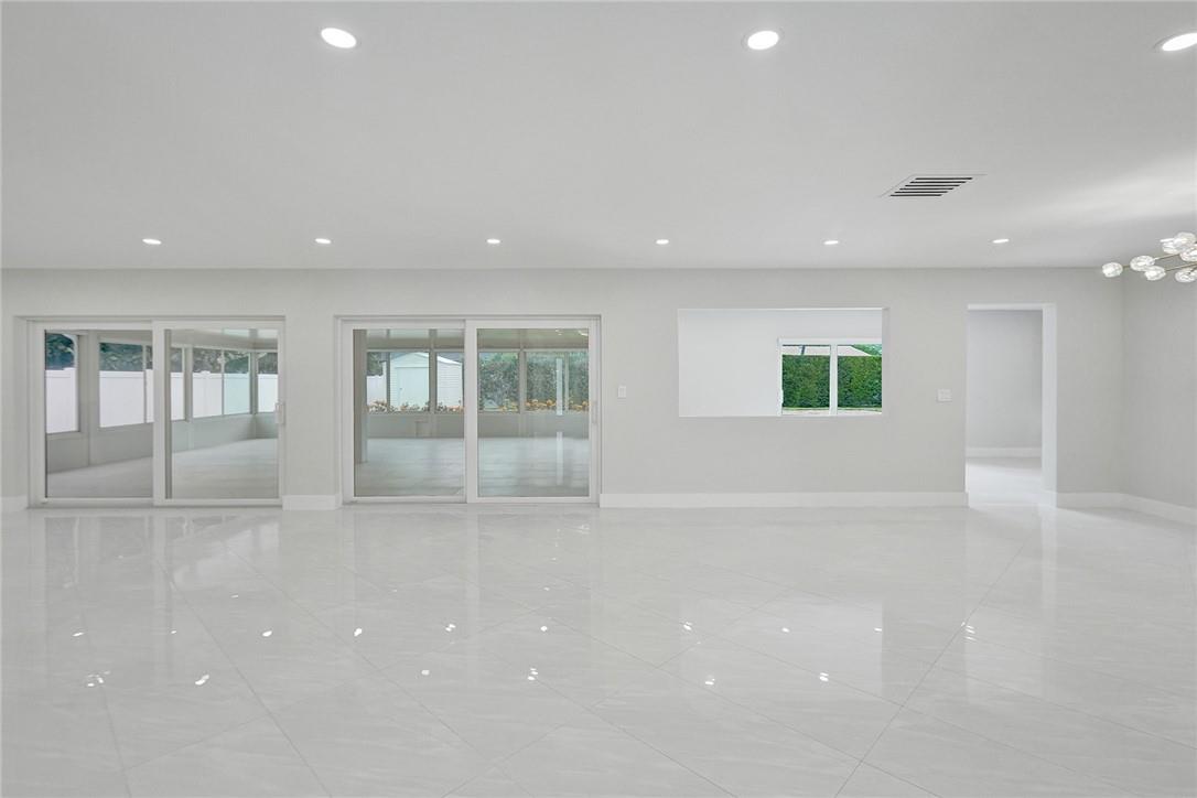 EMERALD HILLS - Residential