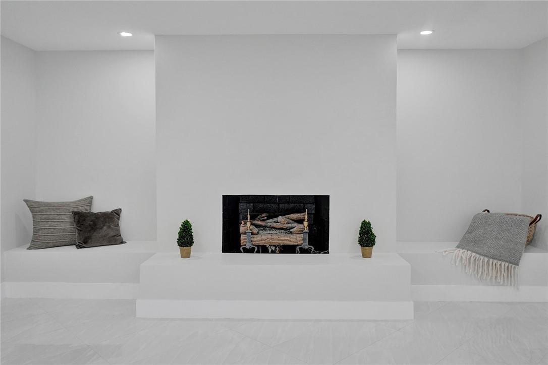 EMERALD HILLS - Residential