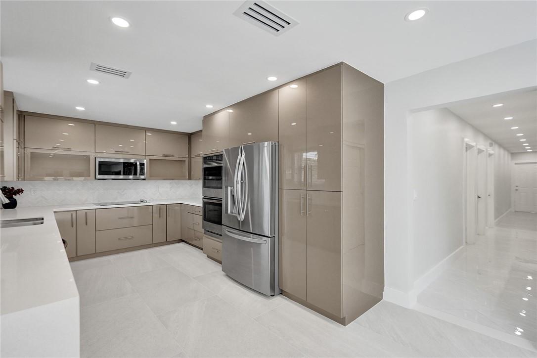 EMERALD HILLS - Residential