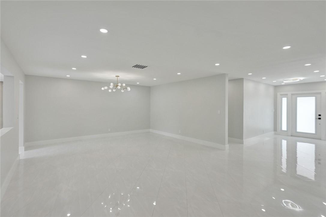 EMERALD HILLS - Residential