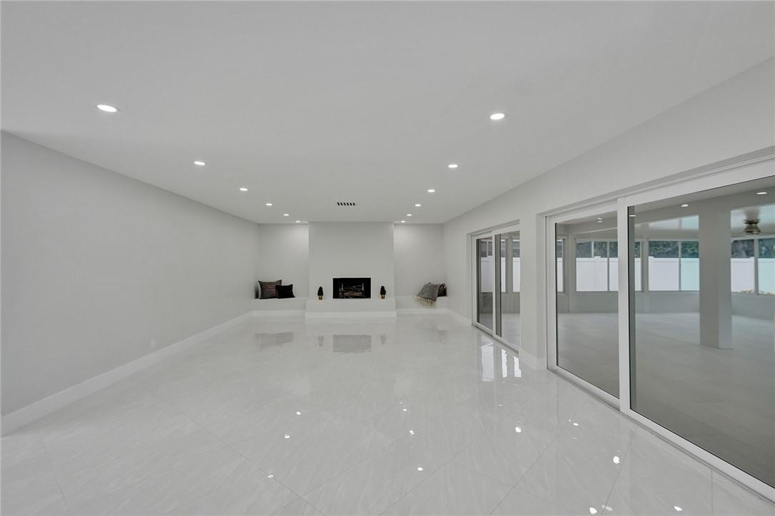 EMERALD HILLS - Residential