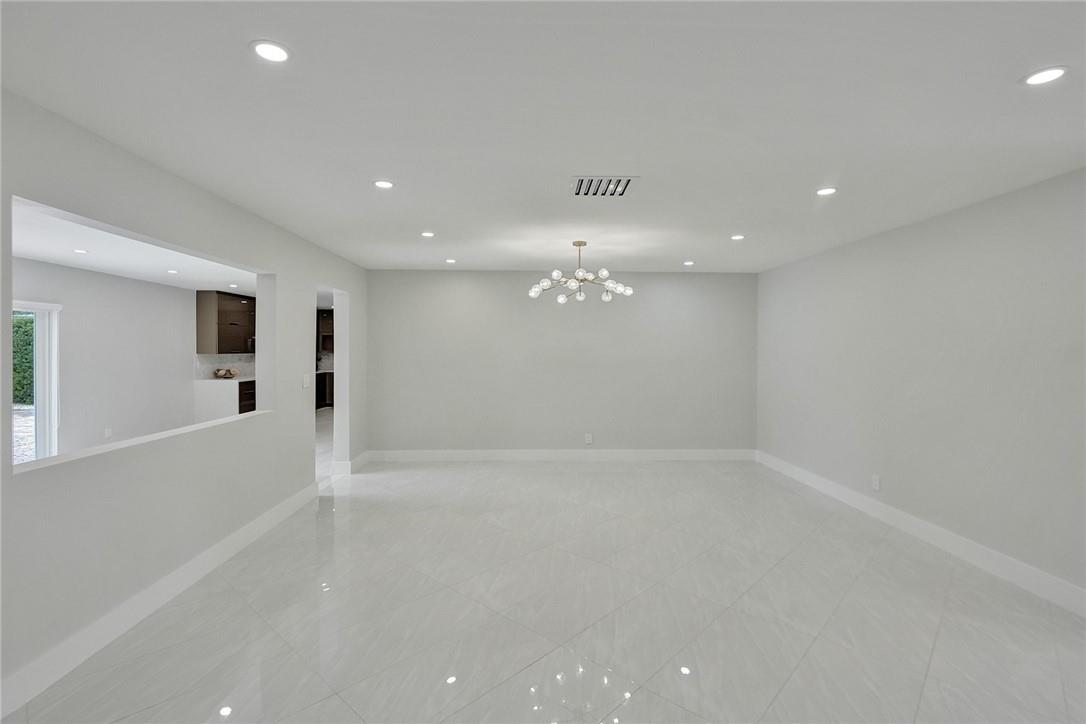 EMERALD HILLS - Residential