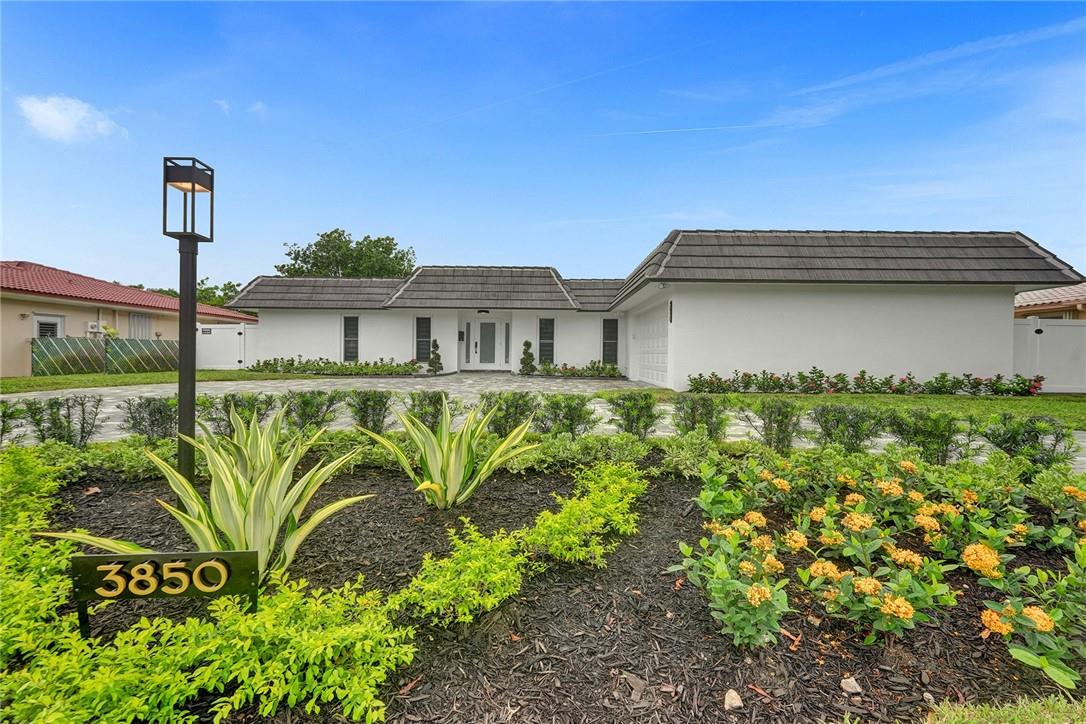 EMERALD HILLS - Residential