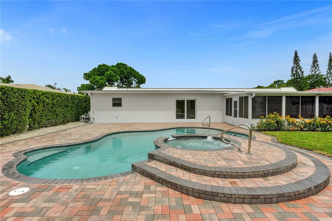 EMERALD HILLS - Residential