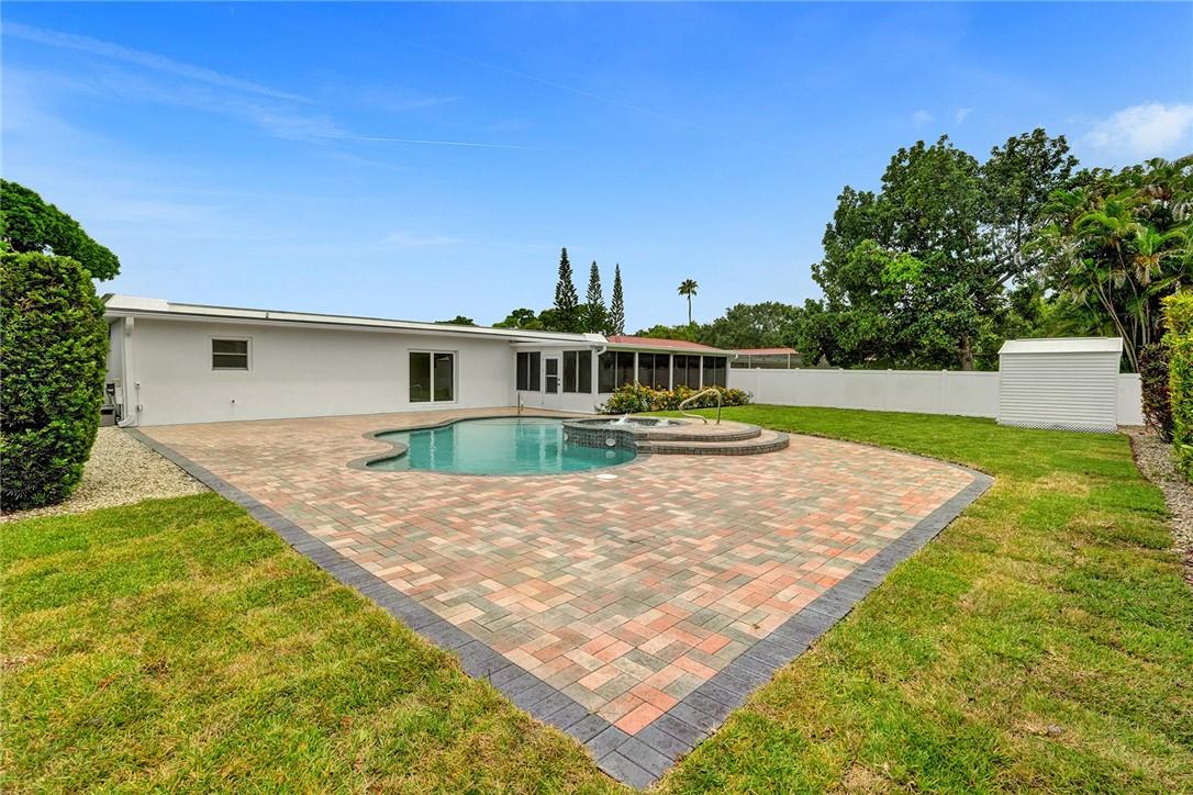 EMERALD HILLS - Residential