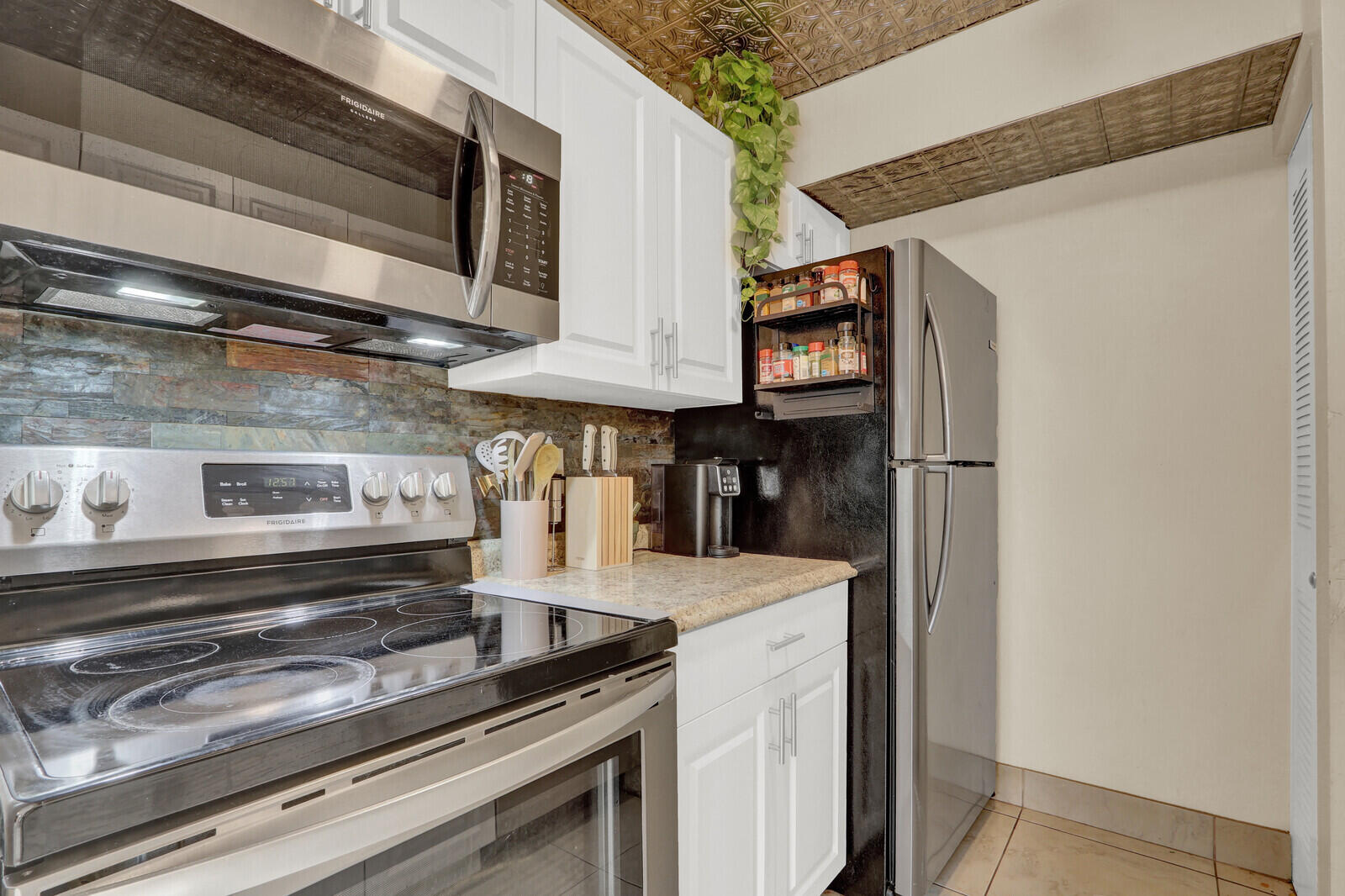QUAIL HOLLOW CONDO - Residential
