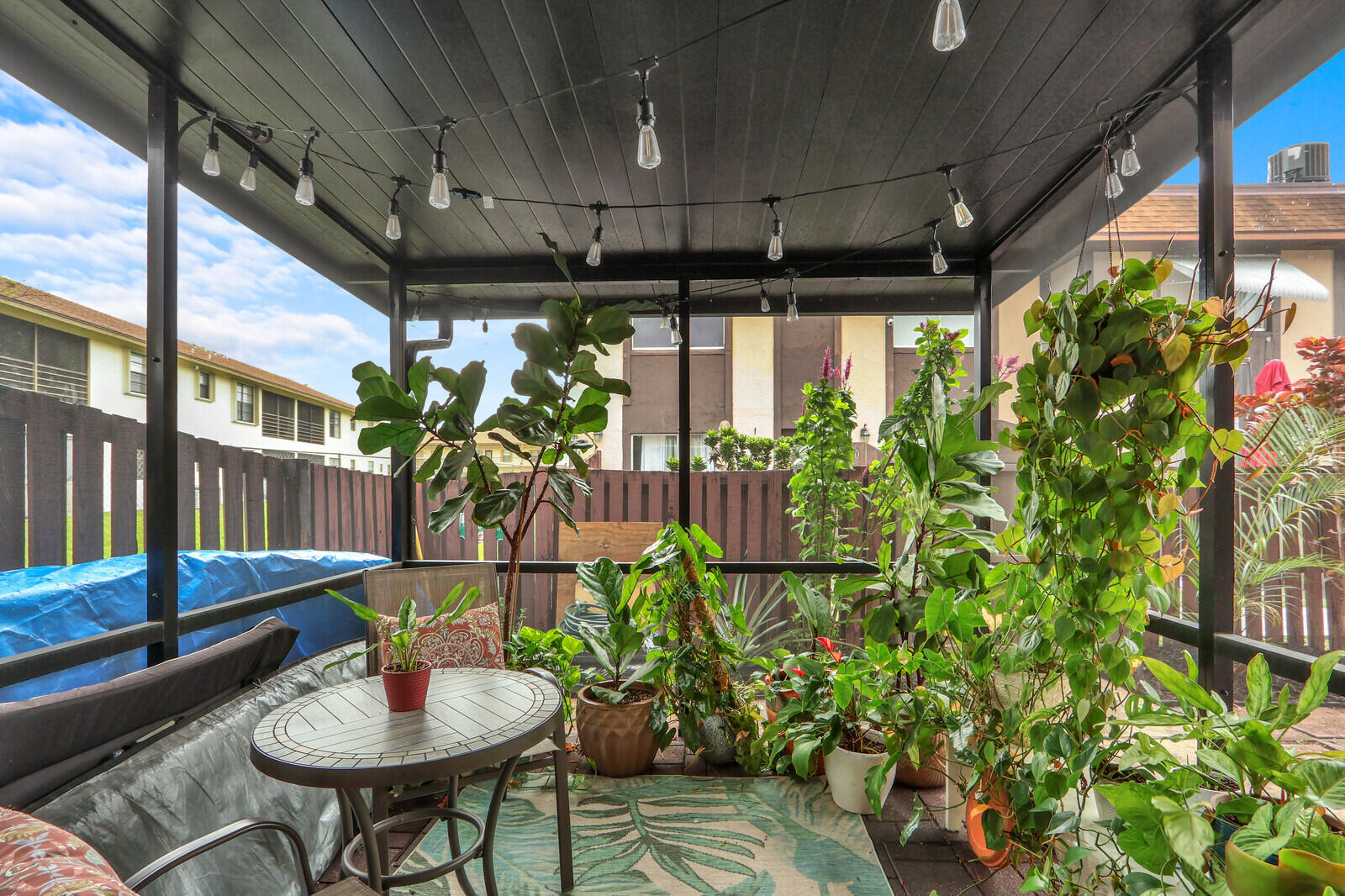 QUAIL HOLLOW CONDO - Residential