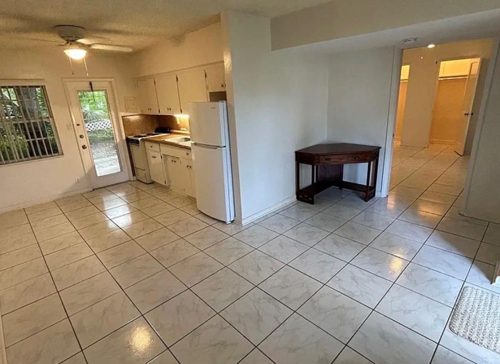 Photo of 704 SE 16th Street #A, Fort Lauderdale, FL 33316 (MLS # F10531308)