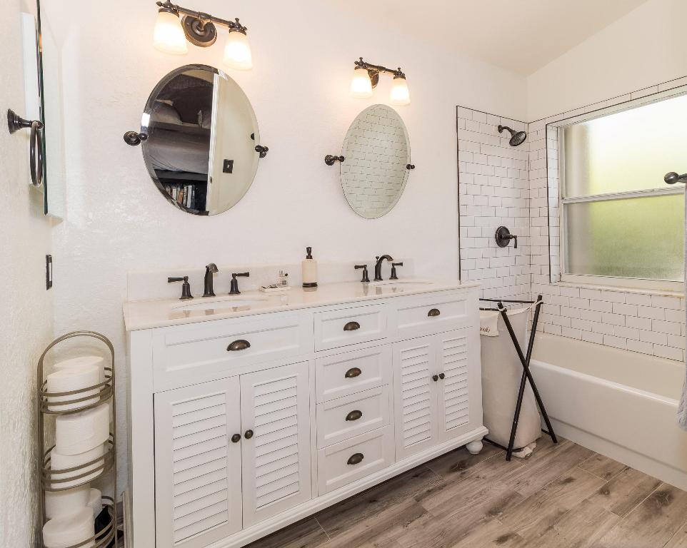 MONTEREY ON THE LAKE - Residential