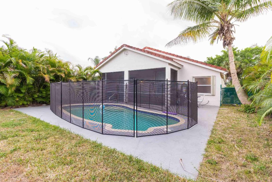 MONTEREY ON THE LAKE - Residential