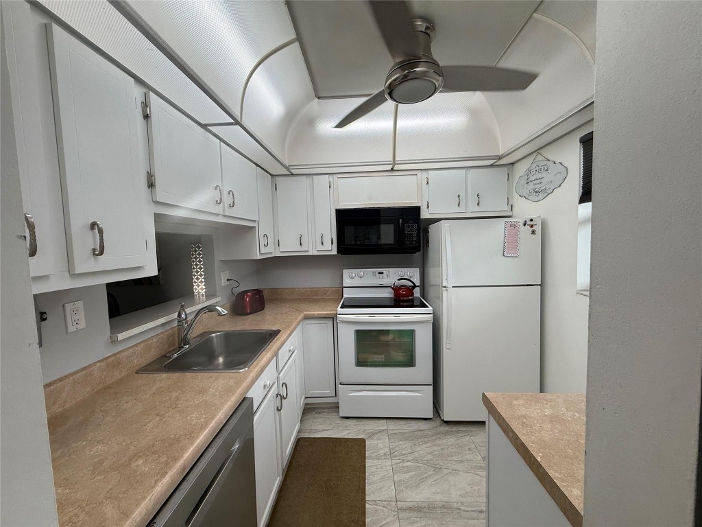 Hawaiian Gardens - Residential