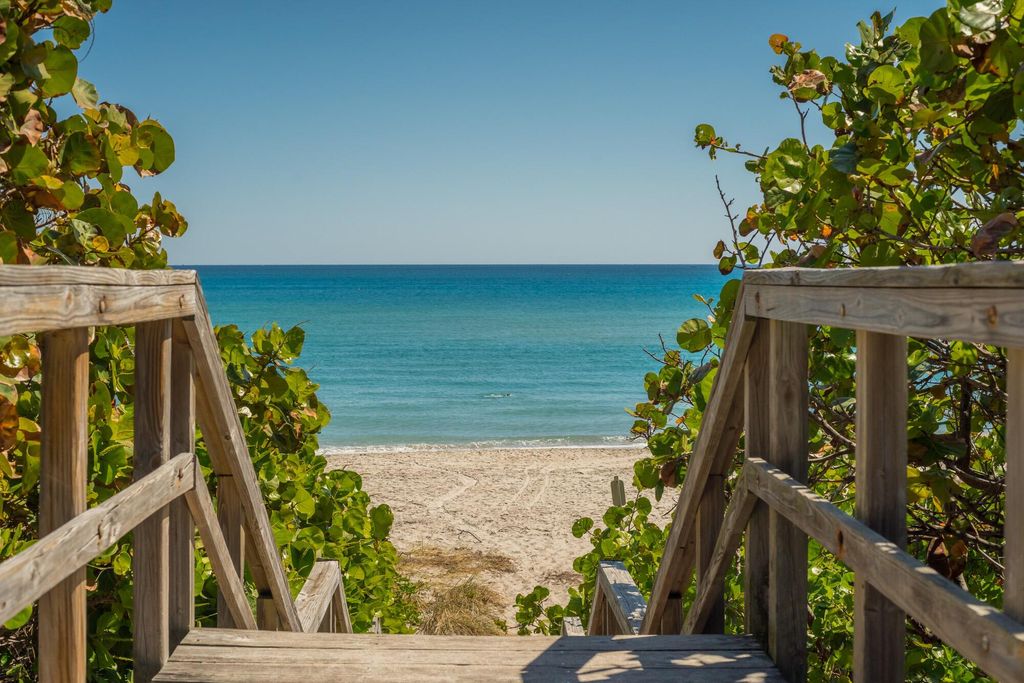 Photo of 1605 S Us Highway 1 #104v6, Jupiter, FL 33477 (MLS # R10919104)