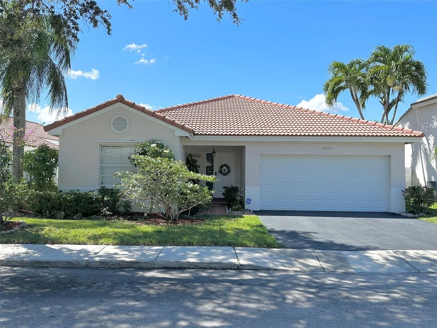 Modern Comfort Meets Tropical Oasis!
Welcome to this fully porcelain tiled home with a neutral color palette, offering a clean, modern vibe throughout its 3 bedrooms & 2 baths, 2 car garage
Soft-close space-saving cabinetry, updated kitchen and open floor plan.
Private island-style backyard, complete with multiple fruit trees, a lush garden and fully fenced.
Situated in a highly desirable neighborhood near to Sawgrass Mall, highways, great schools.
• Sawgrass Mills Mall
•Florida Panthers Arena (Two-time world champs!)
•Dog parks & recreational spaces
•Top-rated schools, including #1-ranked American Heritage High School
Easy access to I-75 (Sawgrass Expressway) for stress-free commuting.
DM now to schedule a private showing—this modern oasis won't stay on the market for long!