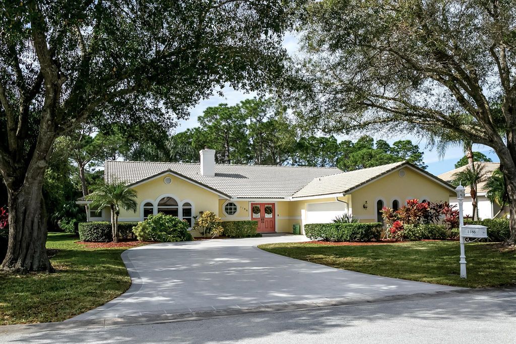 Photo of 1186 SW Mirror Lake Cove, Port Saint Lucie, FL 34986 (MLS # R10953395)