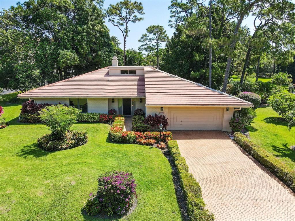 Photo of 13334 Saffron Circle, West Palm Beach, FL 33418 (MLS # R10710764)