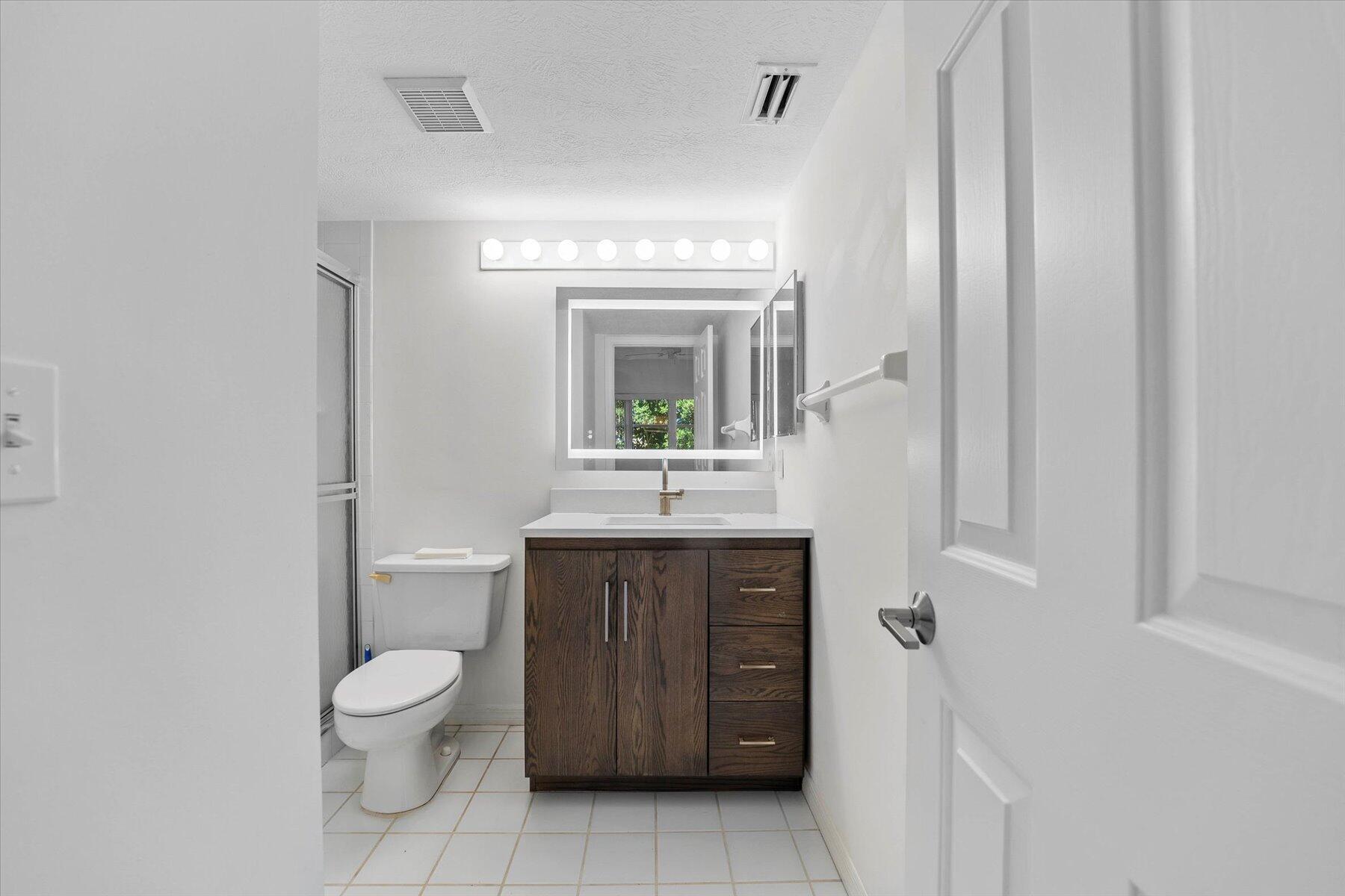 KINGSWOOD CONDO - Residential