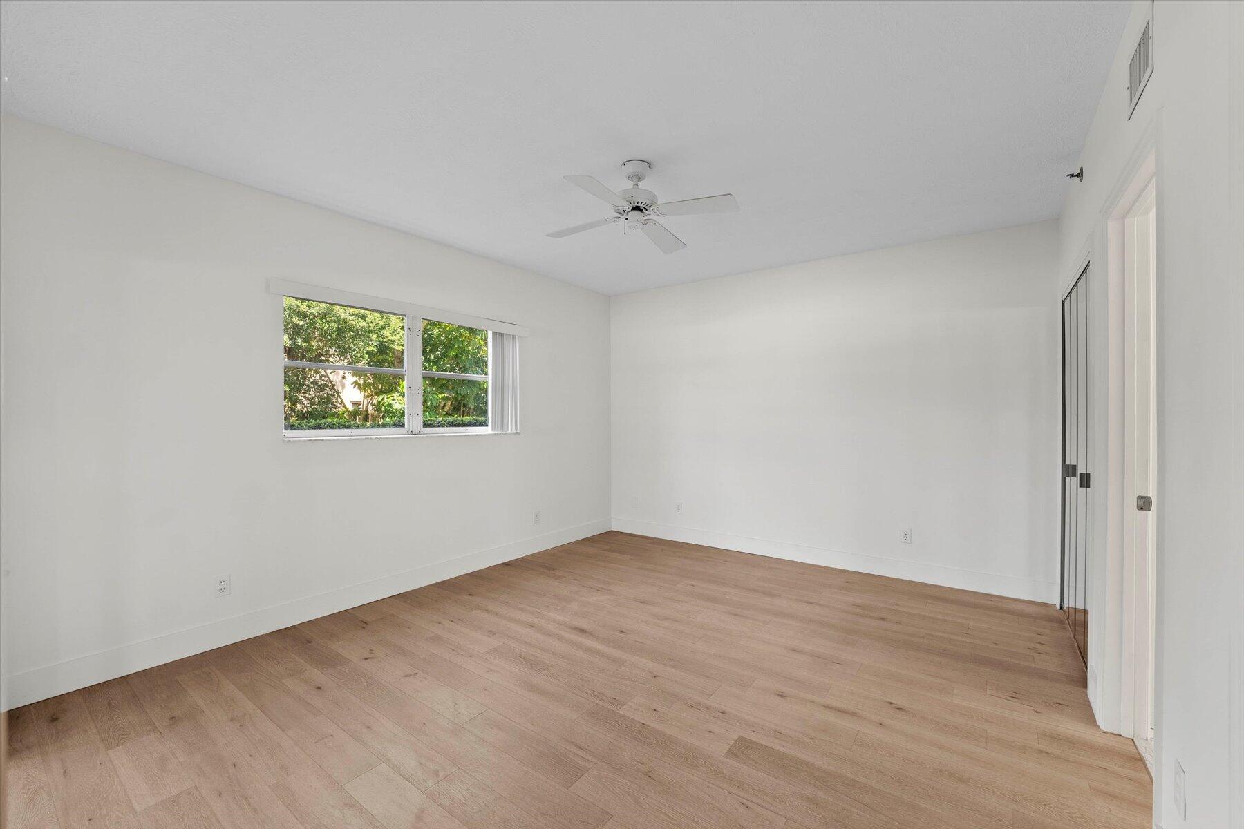 KINGSWOOD CONDO - Residential