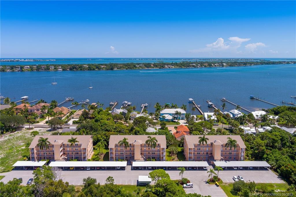 KINGSWOOD CONDO - Residential