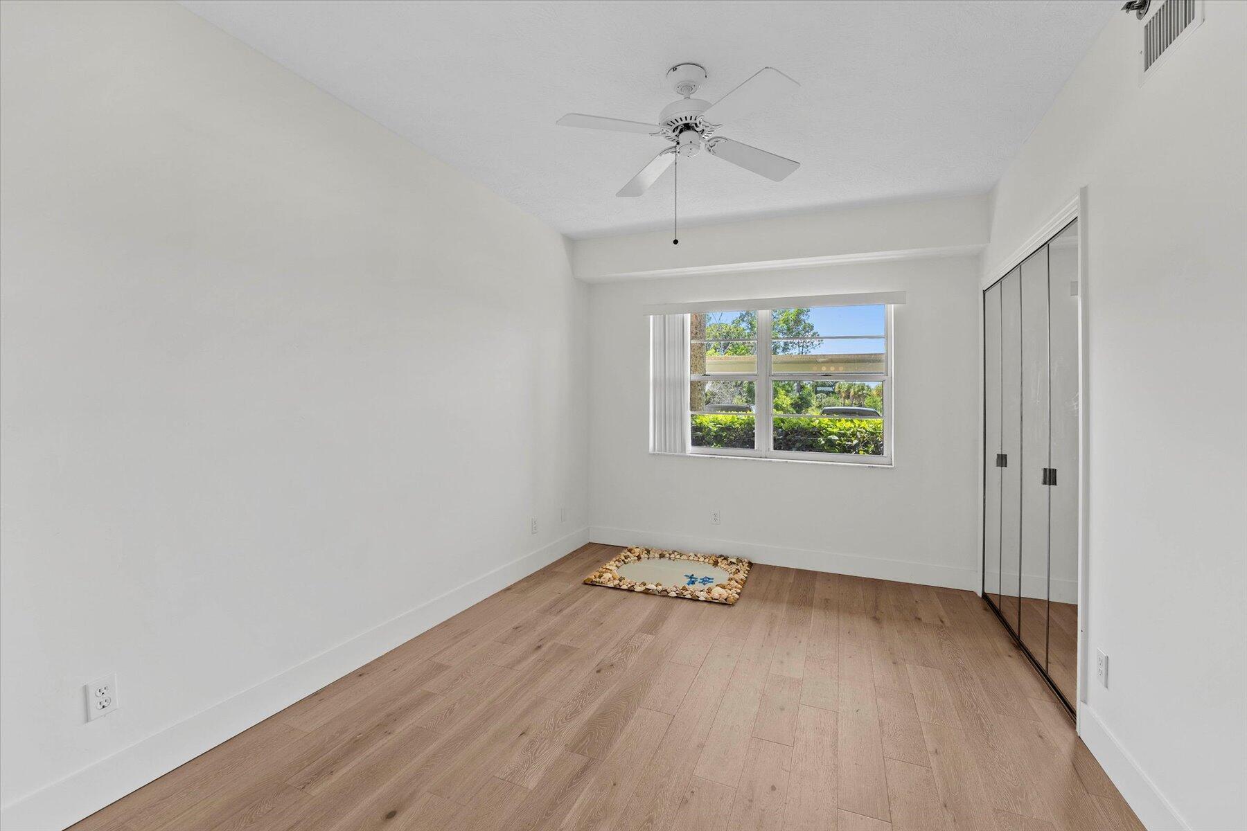KINGSWOOD CONDO - Residential