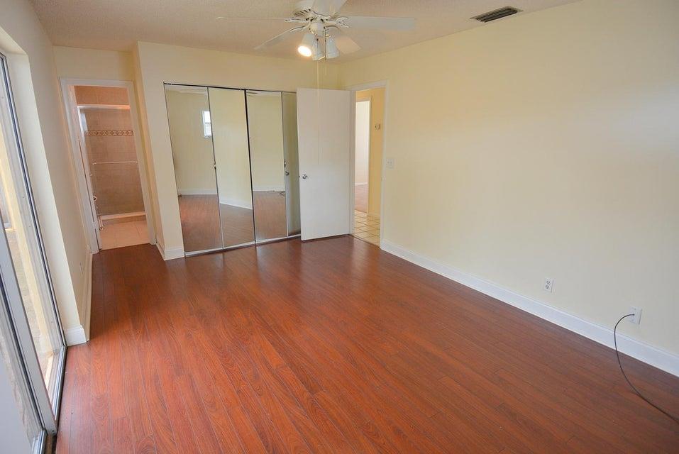 HOBE HEIGHTS - Residential