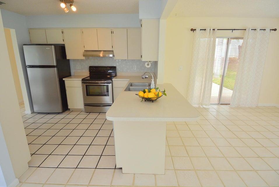 HOBE HEIGHTS - Residential