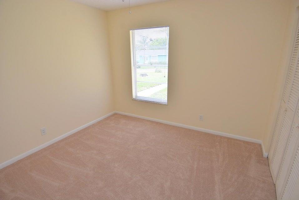 HOBE HEIGHTS - Residential