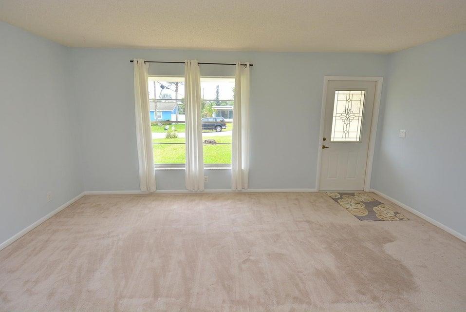 HOBE HEIGHTS - Residential