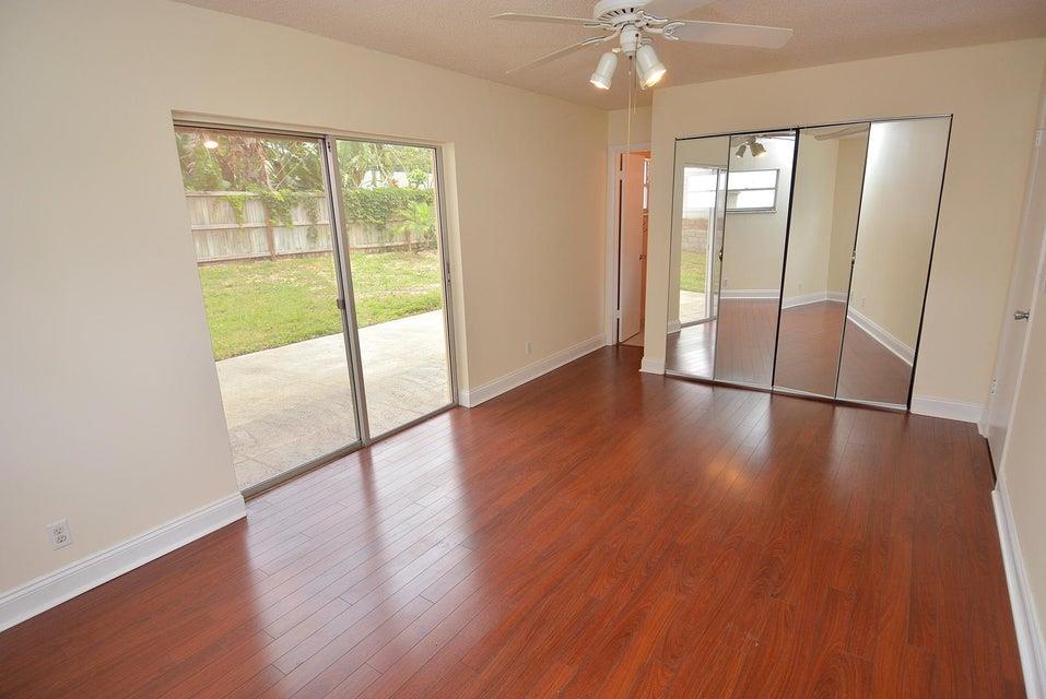 HOBE HEIGHTS - Residential