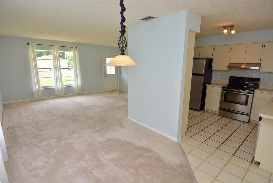 HOBE HEIGHTS - Residential