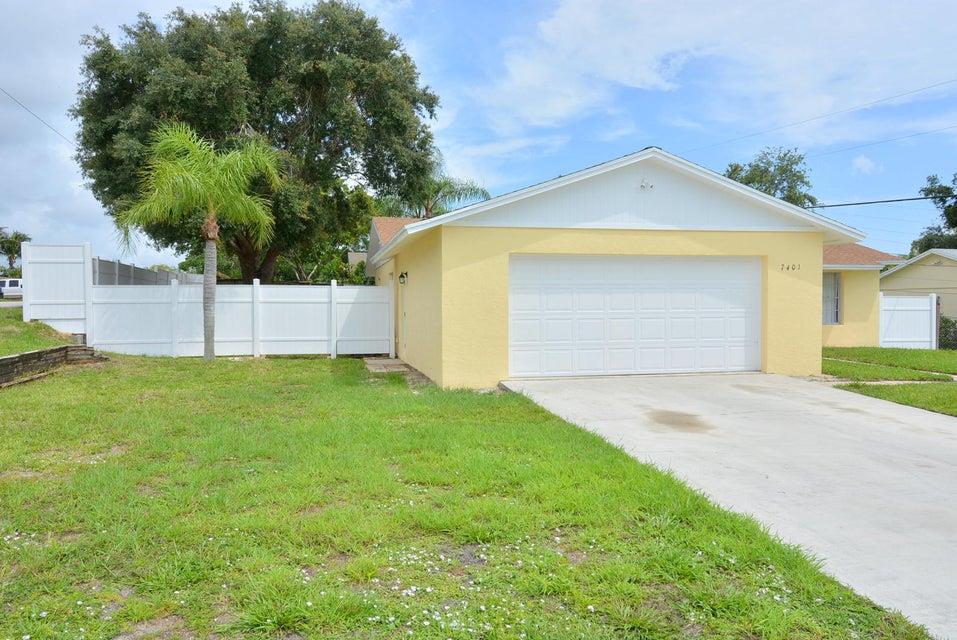 HOBE HEIGHTS - Residential