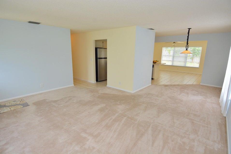 HOBE HEIGHTS - Residential