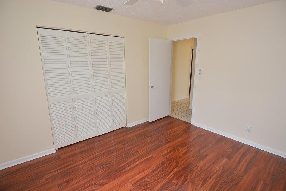 HOBE HEIGHTS - Residential